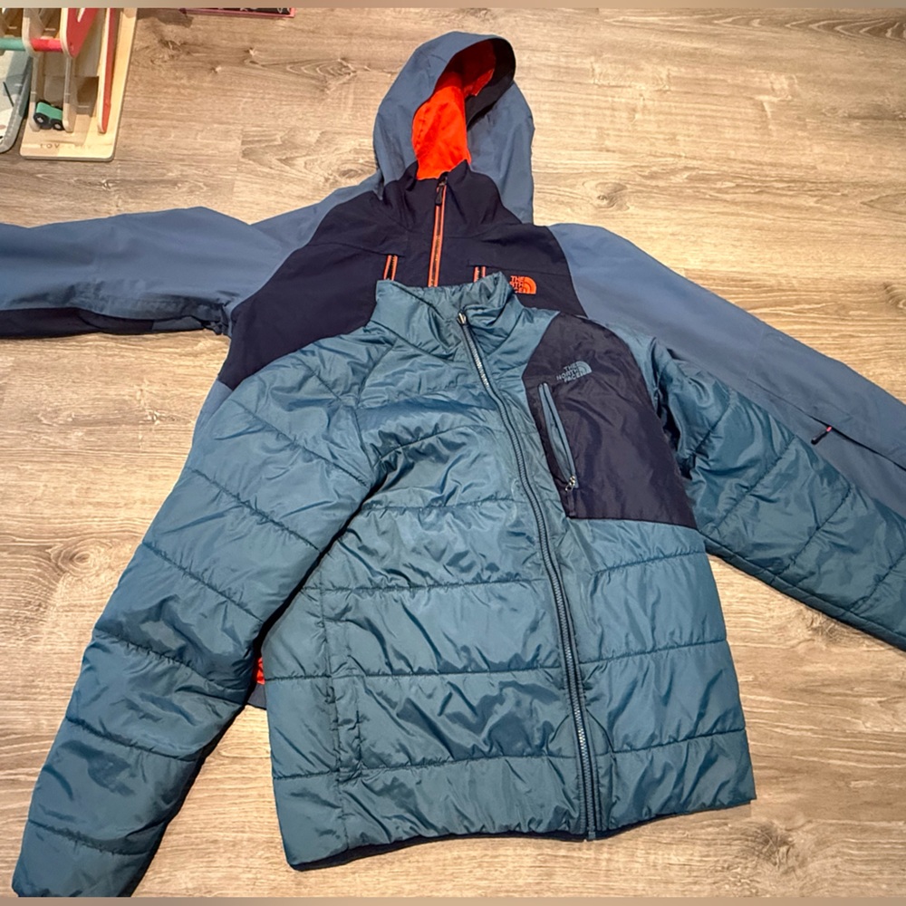 The North Face Mens 3-1 Ski/ Snowboard Shell with Zip In Puffer Jacket